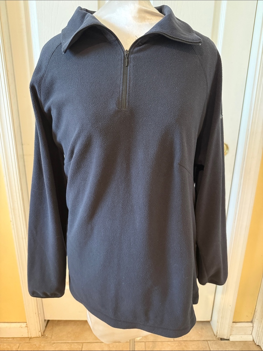 Columbia Women’s Black Quarter-Zip Fleece Pullover ( sz - 1X)